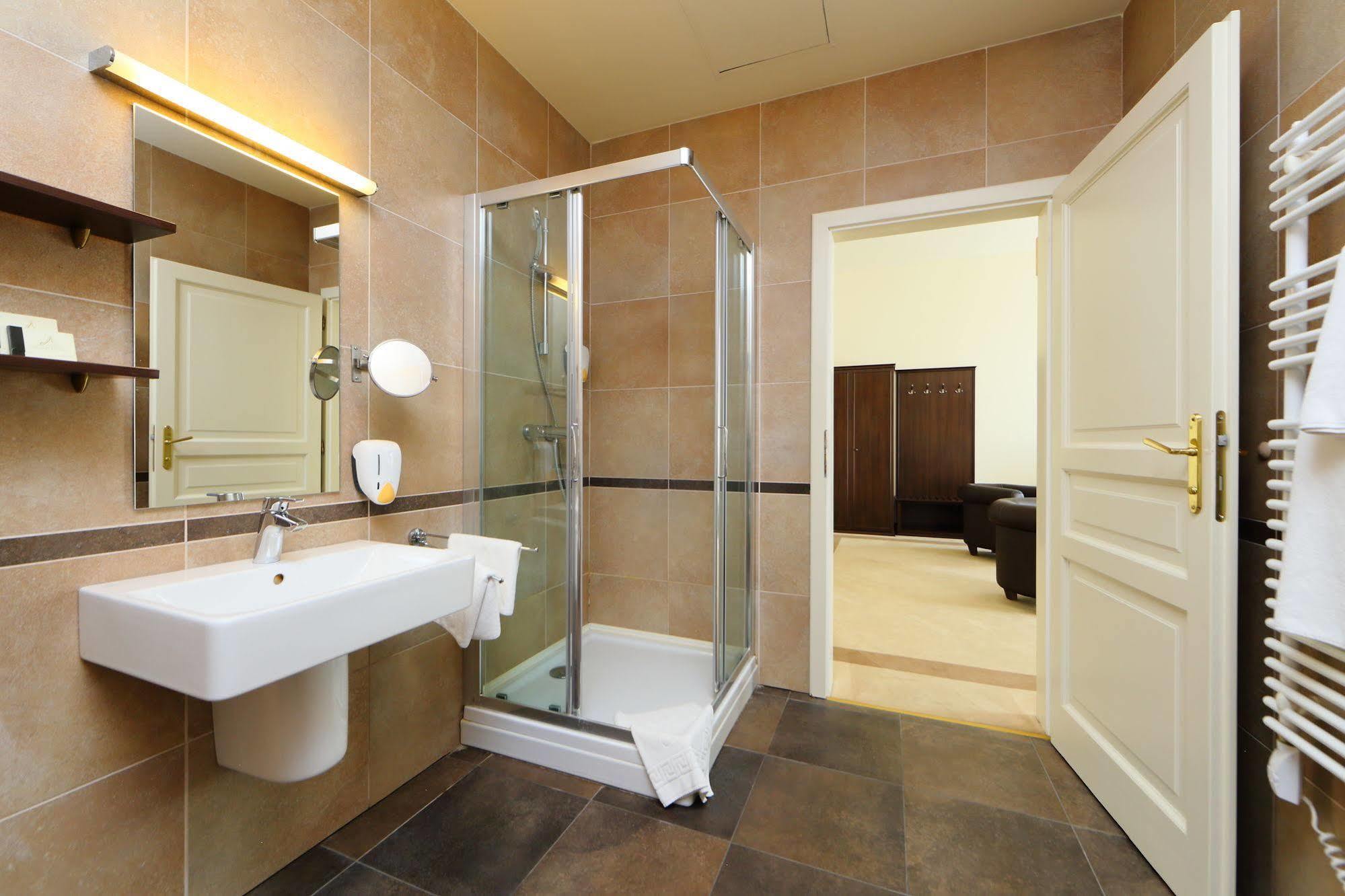 Ipoly Hotel Boutique Rooms & Suites Балатонфюред Экстерьер фото