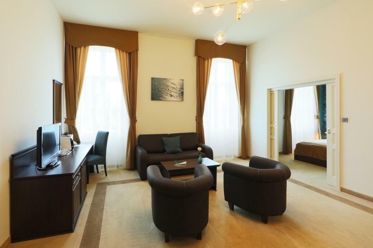 Ipoly Hotel Boutique Rooms & Suites Балатонфюред Экстерьер фото